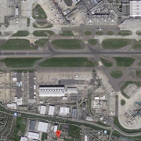 Heathrow Ensuite Rooms- Auto Check In London Luaran gambar