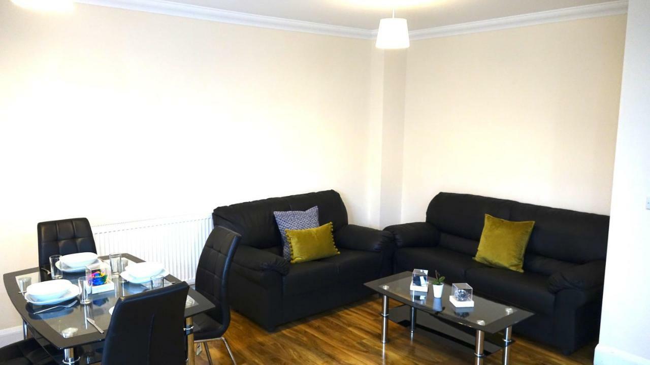 Heathrow Ensuite Rooms- Auto Check In London Luaran gambar