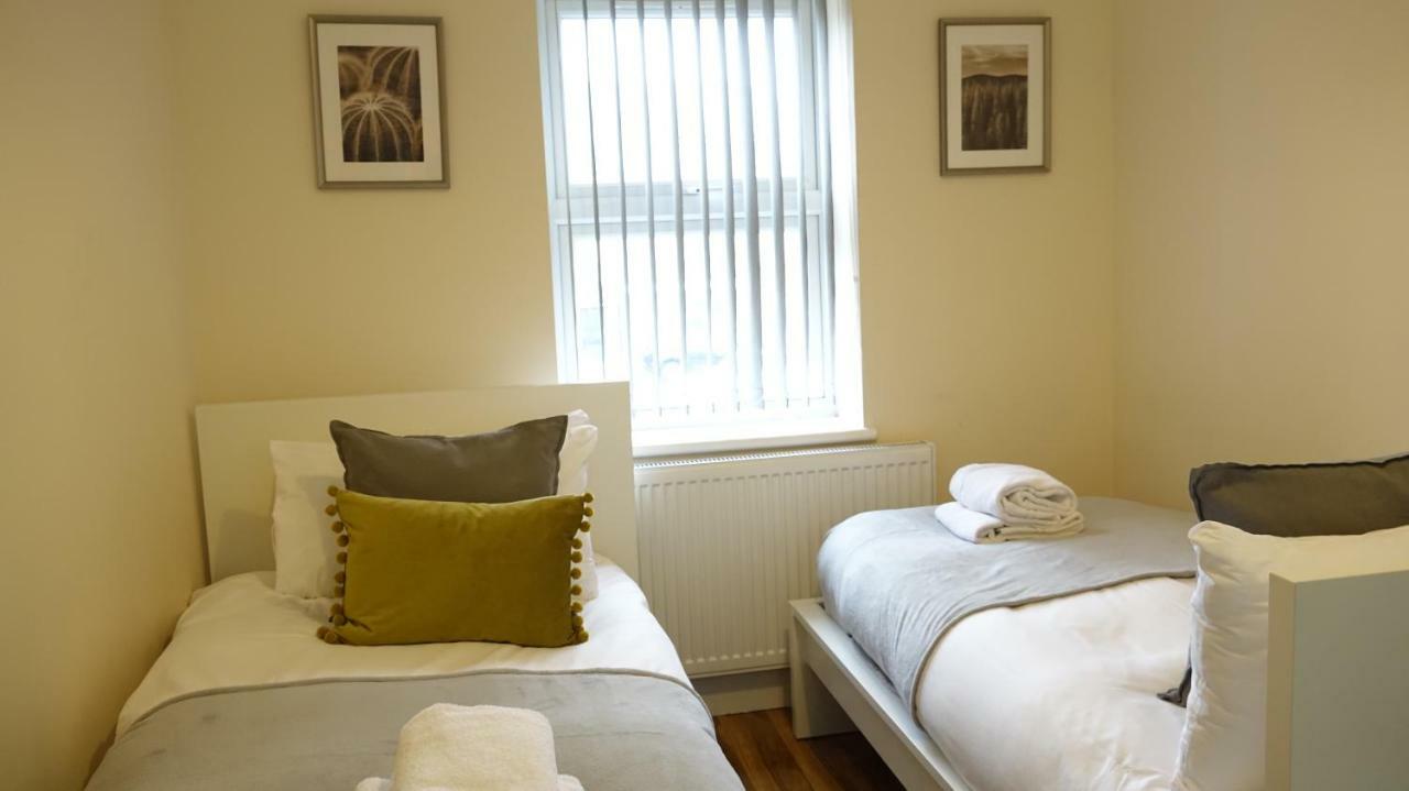 Heathrow Ensuite Rooms- Auto Check In London Luaran gambar