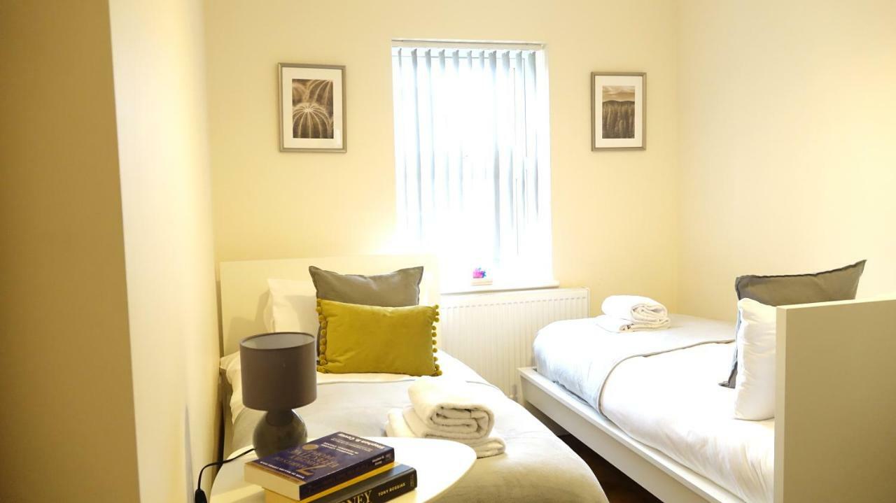 Heathrow Ensuite Rooms- Auto Check In London Luaran gambar